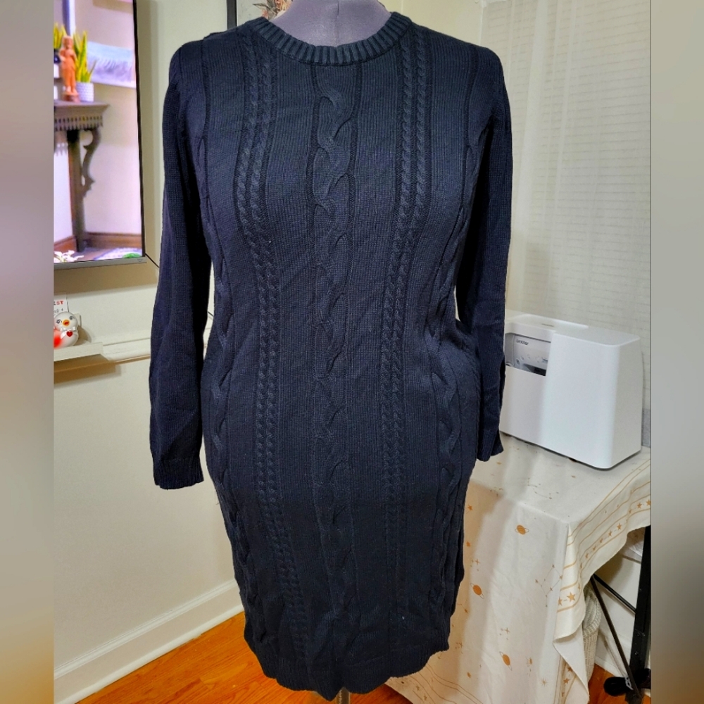 Plus Size Black Cable Sweater Knit Bodycon Dress